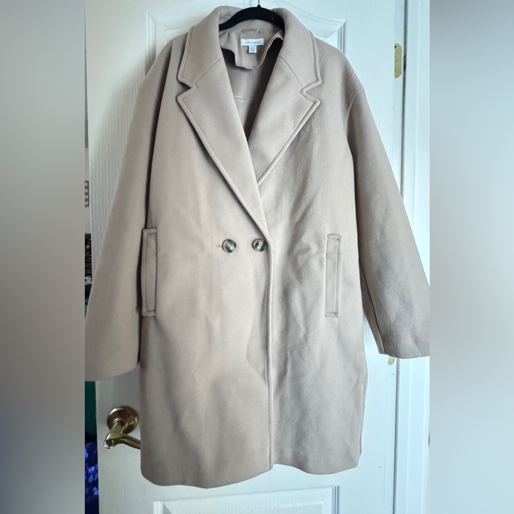 Top Shop NWOT 2 button close